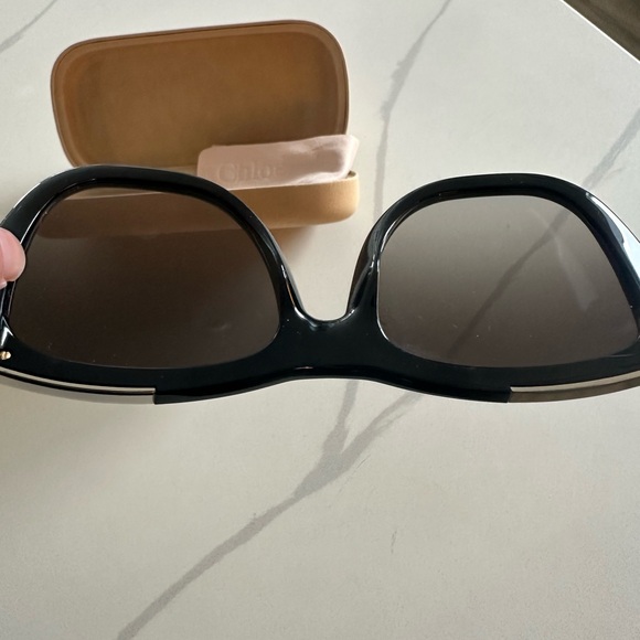 Chloe Square Sunglasses - Picture 7 of 7